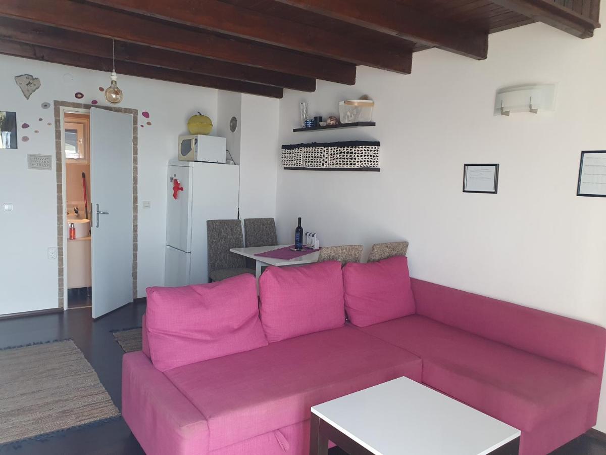 Modern Two Floors Apartment With A Beautiful View Мартиншчица Экстерьер фото