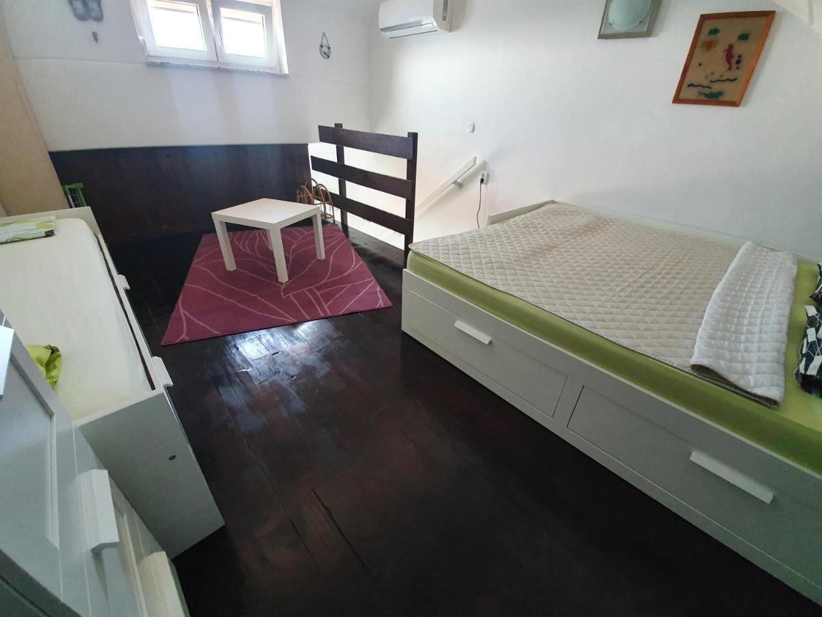 Modern Two Floors Apartment With A Beautiful View Мартиншчица Экстерьер фото